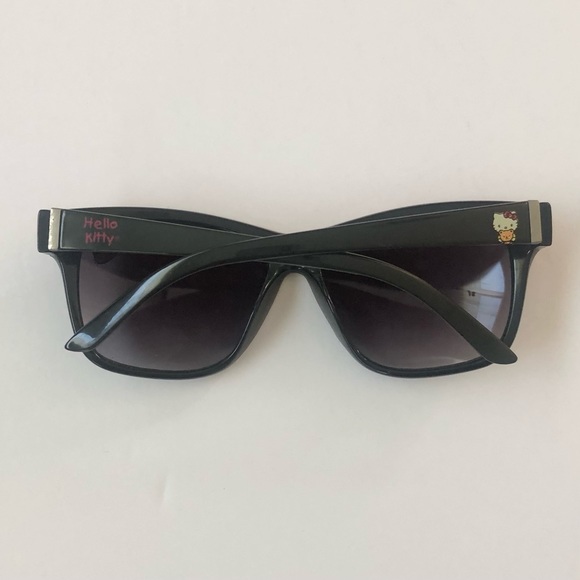 Hello Kitty Girls Sunglasses - Picture 2 of 5